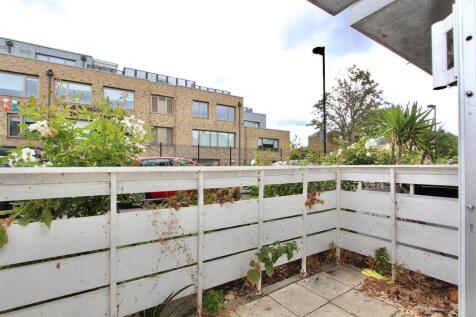 Arbor Court, N16