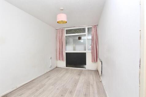 Arbor Court, N16