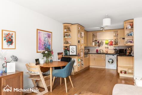 Flanders House, N16