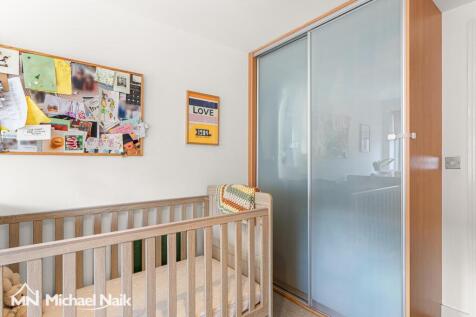 Flanders House, N16
