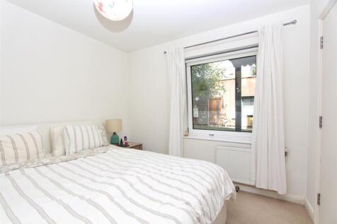 Saxony Court, E5