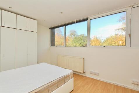 White Hart Lane, N22