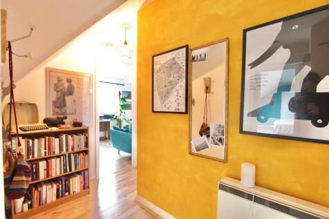 Beaminster Court, N15