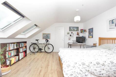 Beaminster Court, N15