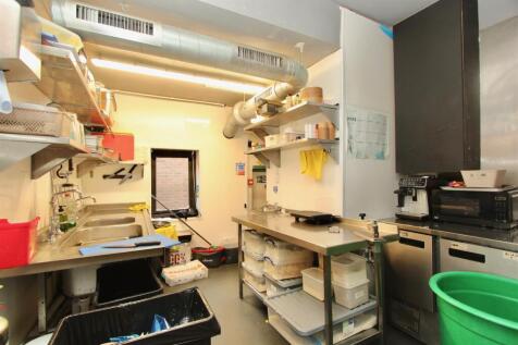 Stoke Newington Church Street, N16