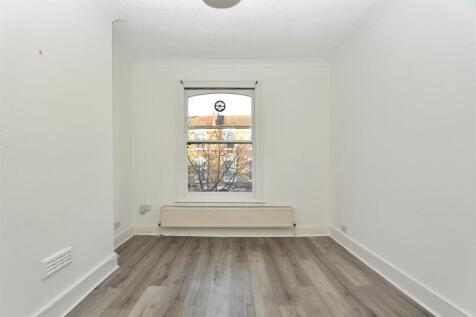 Alvington Crescent, E8