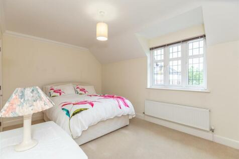 BEDROOM ONE - MASTER