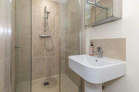 ENSUITE SHOWER ROOM
