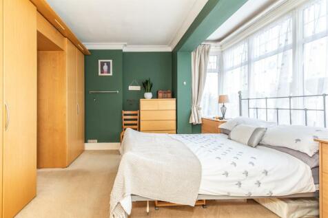 BEDROOM ONE - MASTER