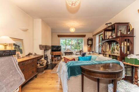 220 Littlehampton Road-25.jpg