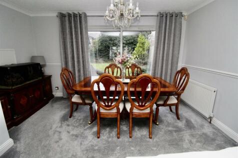 Through Lounge/Dining Room