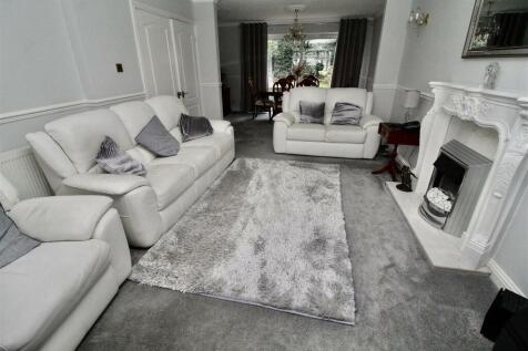 Through Lounge/Dining Room