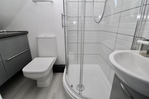 Loft En-Suite Shower Room