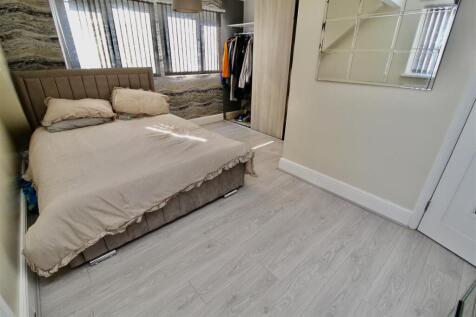 Bedroom Three (L-shape Dormer)