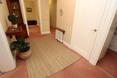Private Entrance Hallway