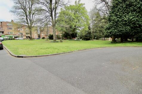 Communal Surroundings