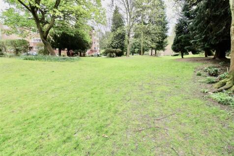 Communal Surroundings