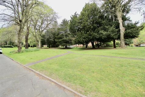Communal Surroundings