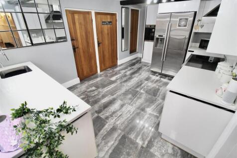 Main Kitchen