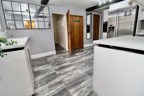 Main Kitchen