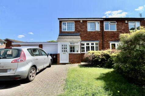 Front Garden/Driveway