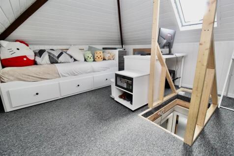 LOFT SPACE