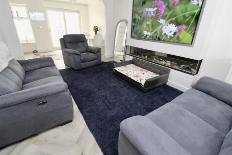 Lounge Area/Reception Room