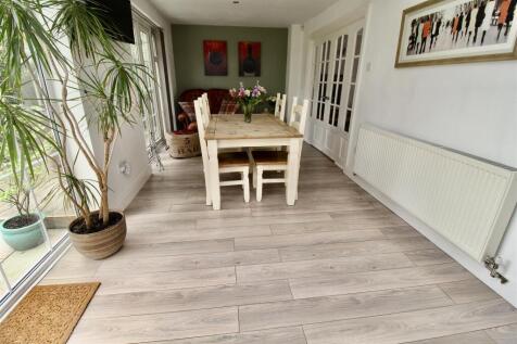 Family Kitchen/Dining/Sitting Room