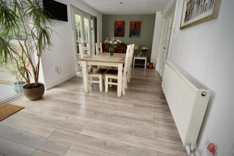 Family Kitchen/Dining/Sitting Room