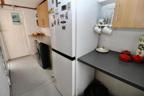 Built-In Side Entry