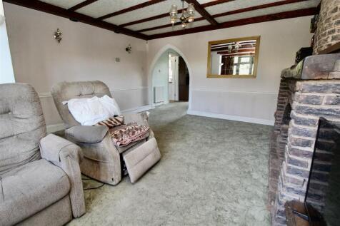 Front Lounge Area