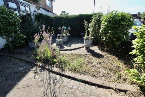 Front Garden/Driveway