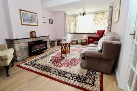 Extended Lounge