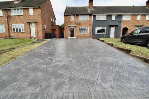 Front Garden/Driveway