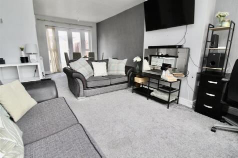 Through Lounge/Dining Room