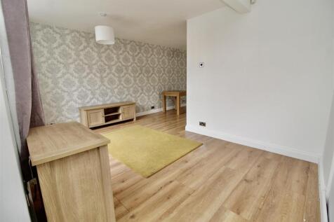 Open Plan Entrance Porch, Hallway, Lounge &amp; Dining