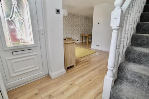 Open Plan Entrance Porch, Hallway, Lounge &amp; Dining