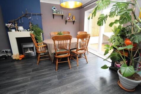 Through Lounge/Dining Room