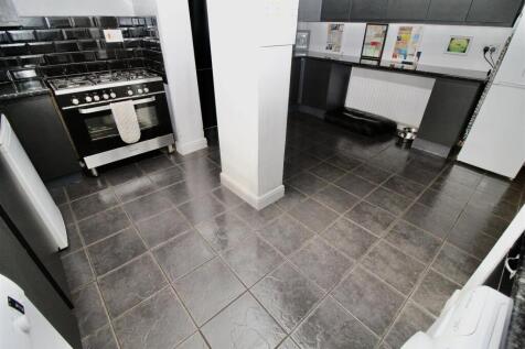 Extended Breakfast Kitchen