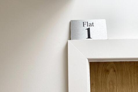 APARTMENT 1