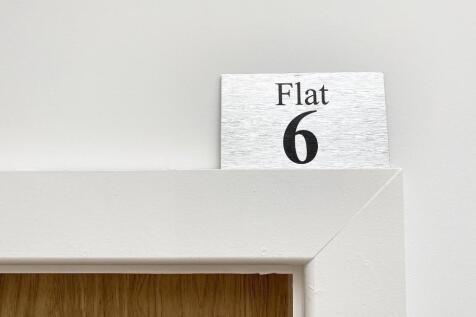 APARTMENT 6