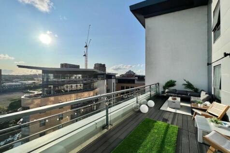 PRIVATE TERRACE