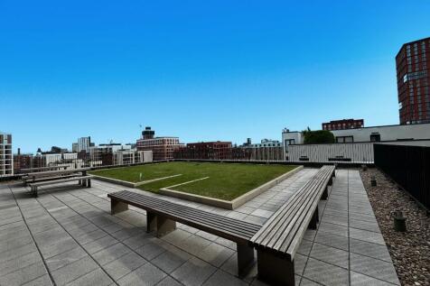 COMMUNAL ROOFTOP 1