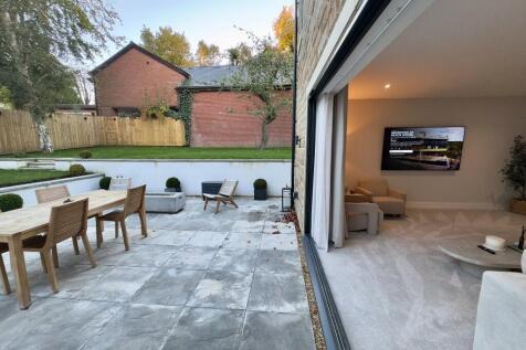 LIVING ROOM / PATIO