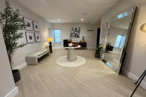 ENTRANCE RECEPTION