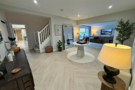 ENTRANCE RECEPTION