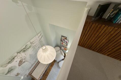 MEZZANINE /BEDROOM 2