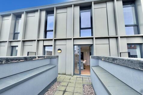 PRIVATE ROOF TERRACE