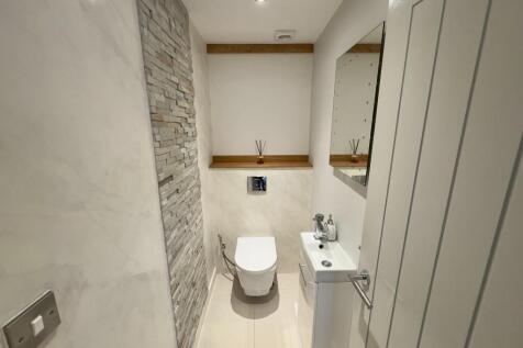 GROUND FLOOR WC