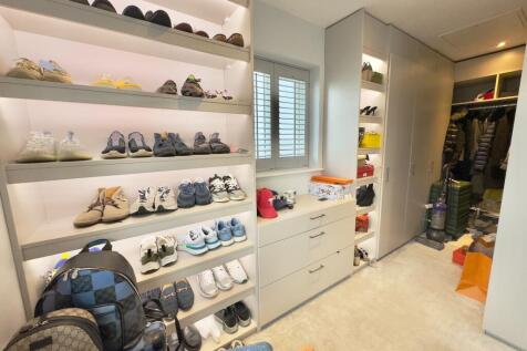 BEDROOM 1 DRESSING